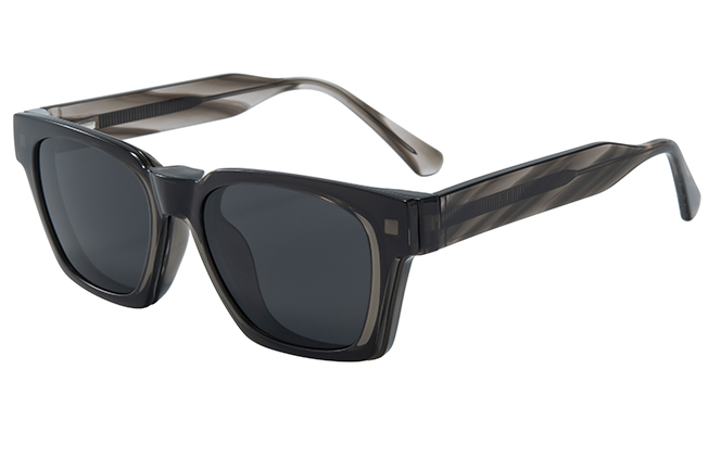 200836 Square Magnetic Clip on Eyeglasses 