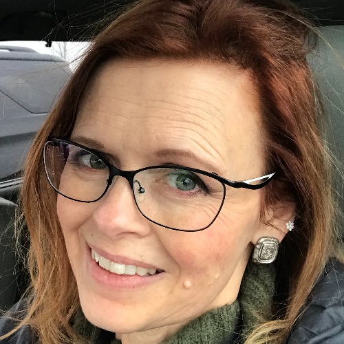 I purchased the black frames. I love the spring loaded bows, Flexible and comfortable. These frames look similar to $300 frames my husband purchased from conventional eye 
doctor. The prescription was perfect.   I will purchase again. Thanks!